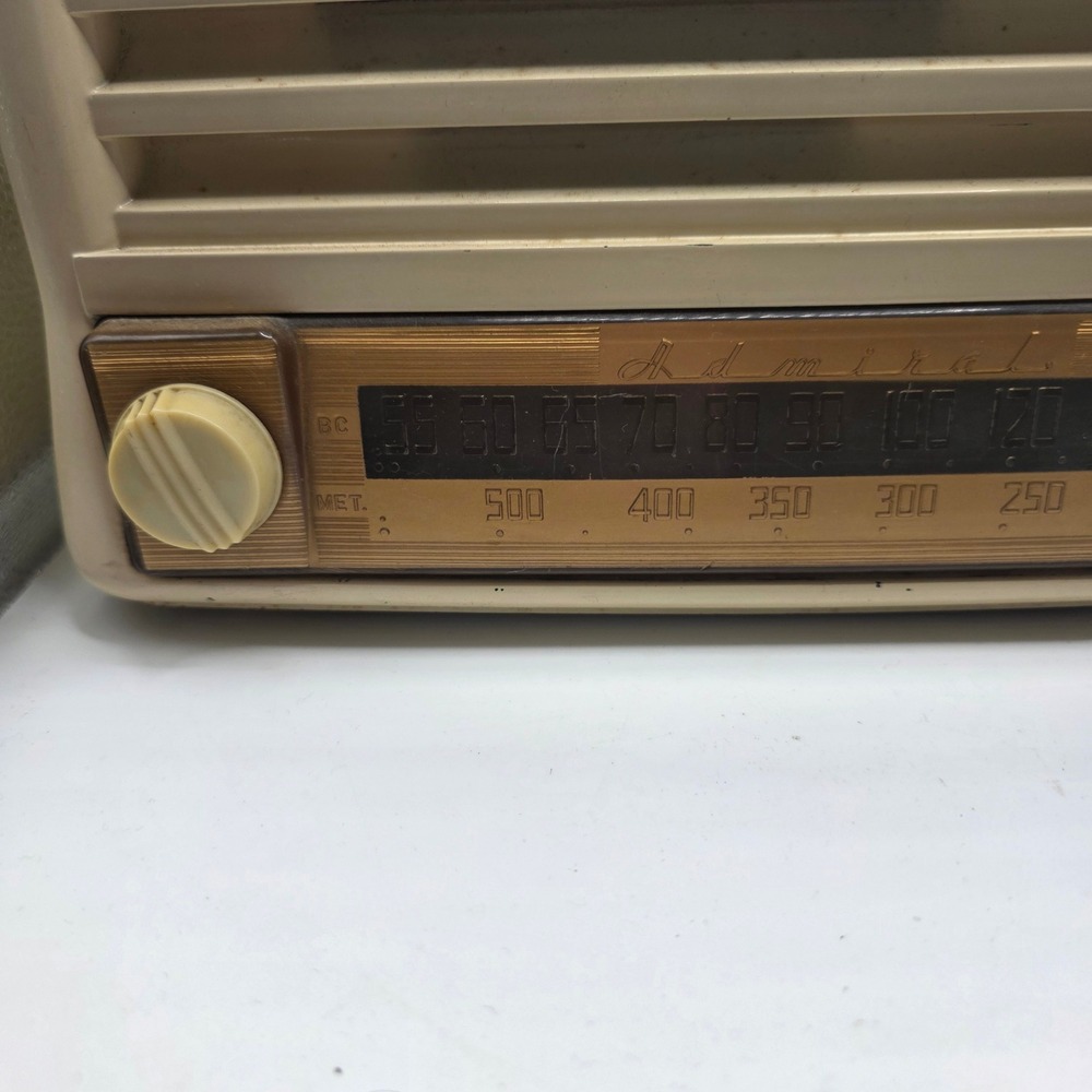 1946 Admiral 6T01-6A1-IV Super Aer-O-Scope Tube Radio Works AM Tabletop - Picture 2 of 8
